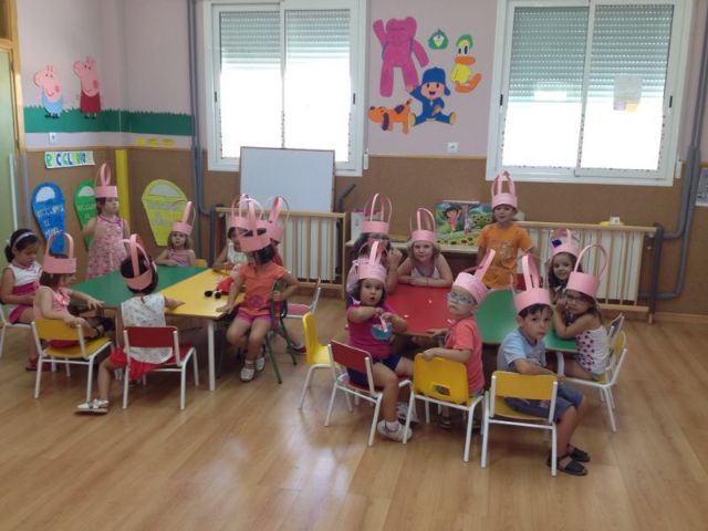 Los niños y niñas de la Escuela de Verano del CAI realizan un taller sobre la corresponsabilidad de tareas domésticas - 3, Foto 3