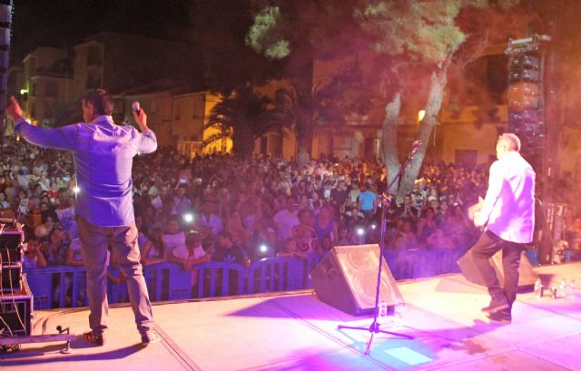 Los Chunguitos ponen el toque rumbero al Nogalte Cultural 2014 en Puerto Lumbreras ante más de 4.000 personas - 1, Foto 1
