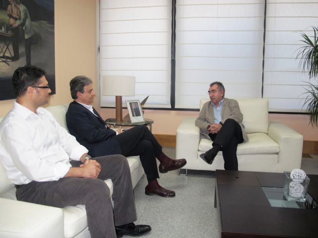 El consejero de Fomento, Obras Públicas y Ordenación del Territorio se reúne con el alcalde de Alguazas - 1, Foto 1