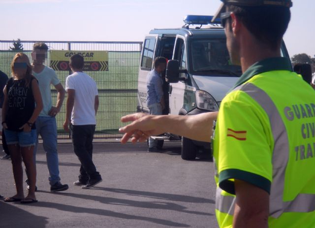 La Guardia Civil despliega un amplio dispositivo de verificación de alcoholemia y drogas en las costas de la Región y detiene a una decena de conductores - 1, Foto 1