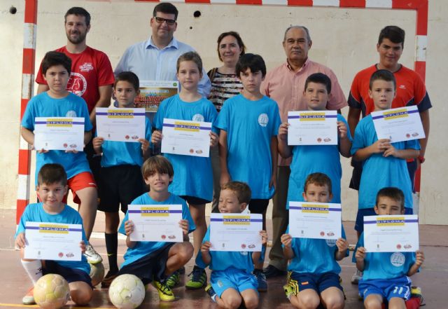 La V edición de la Escuela de Verano de Fútbol Sala de Águilas reúne a una veintena de niños - 2, Foto 2
