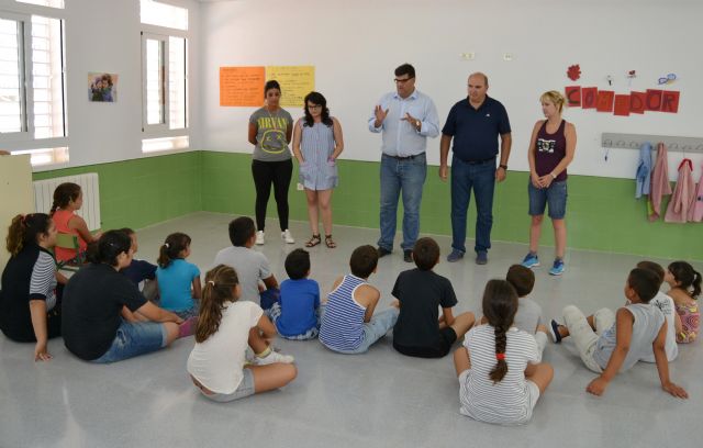 Cerca de un centenar de niños participan en las diferentes escuelas de verano de Águilas - 1, Foto 1