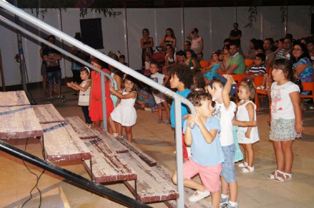 Cerca de 600 personas asisten al musical infantil El show de la Pandilla de Drilo. En busca del tesoro perdido, Foto 5