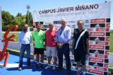 Fernando Zambrano y Jos ngel Garca visitan el II Campus de Ftbol 'Javier Miñano'