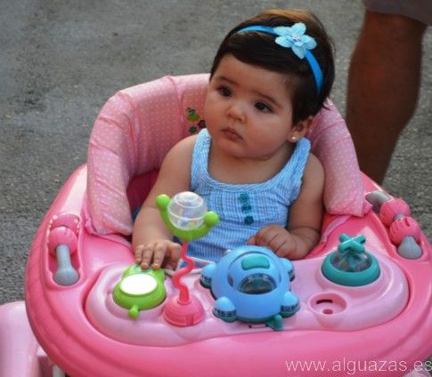 Las carreras de tacatá, triciclos y cintas marcan la pauta popular - 4, Foto 4