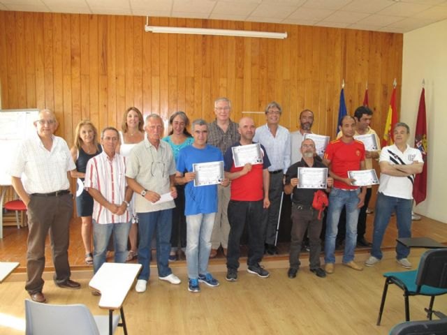 11 personas de Cartagena reciben formación de la Asociación ´Proyecto Abraham´ en materia de Nuevas Tecnologías y Redes Sociales - 1, Foto 1
