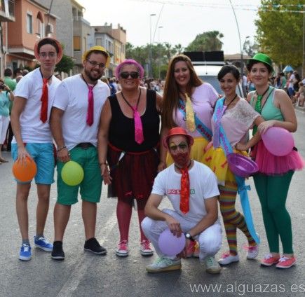 Cerca de una veintena de Peñas y comparsas llenan de colorido y alegría del Barrio del Carmen de Alguazas - 4, Foto 4