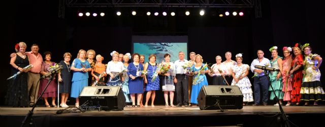 La Gala de la Edad de Oro rinde homenaje a los mayores de Águilas - 1, Foto 1