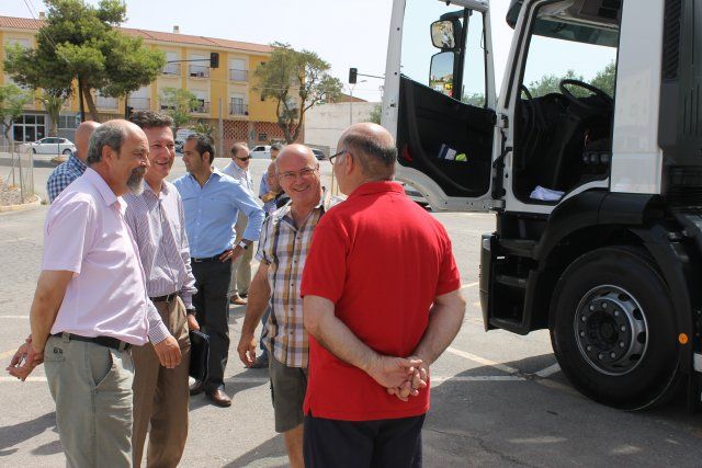 Mazarrón en la vanguardia medioambiental al renovar su flota de vehículos de limpieza con un nuevo camión - 4, Foto 4