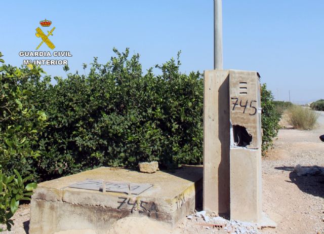 La Guardia Civil desmantela un grupo delictivo que sustraía baterías de los sistemas de riego en fincas de Torre Pacheco y San Javier - 4, Foto 4