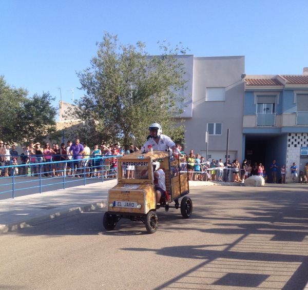 Los amantes del motor se dan cita en el II Descenso de Autos Locos - 1, Foto 1
