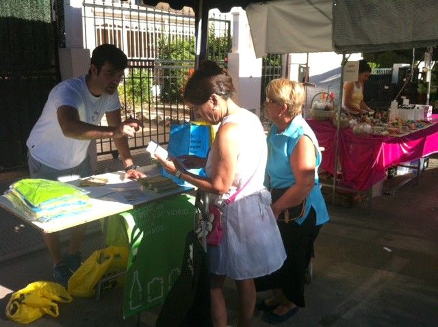 Medio Ambiente programa actividades informativas y juegos en la playa, para fomentar el reciclaje - 2, Foto 2