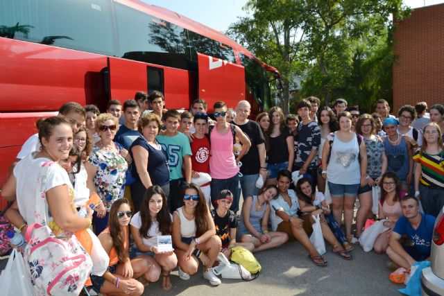 Medio centenar de niños con cáncer se reúnen en Águilas para intercambiar experiencias - 1, Foto 1