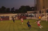El estadio municipal 'Juan Cayuela' acoge el partido amistoso y benéfico entre el UCAM y la UD Almería (1-2)