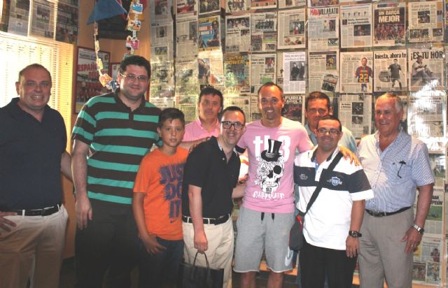 Andrés Iniesta recibe a una delegación de Fundown - 1, Foto 1