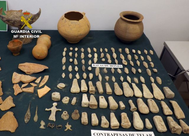La Guardia Civil recupera cerca de 400 piezas arqueológicas sustraídas en Caravaca de la Cruz - 2, Foto 2