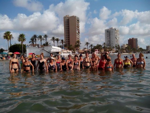 El Fitness Playa lleva cada día a decenas de personas que practican deporte gratuitamente en las playas de Santiago de la Ribera y La Manga - 2, Foto 2
