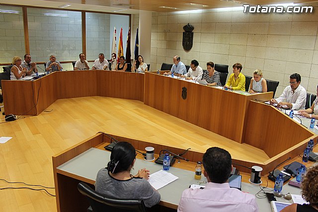 El Pleno acuerda la cesin gratuita de una parcela a la Comunidad de Regantes - 1