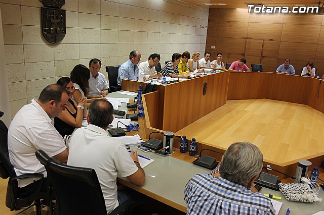 El Pleno acuerda la cesin gratuita de una parcela a la Comunidad de Regantes - 8