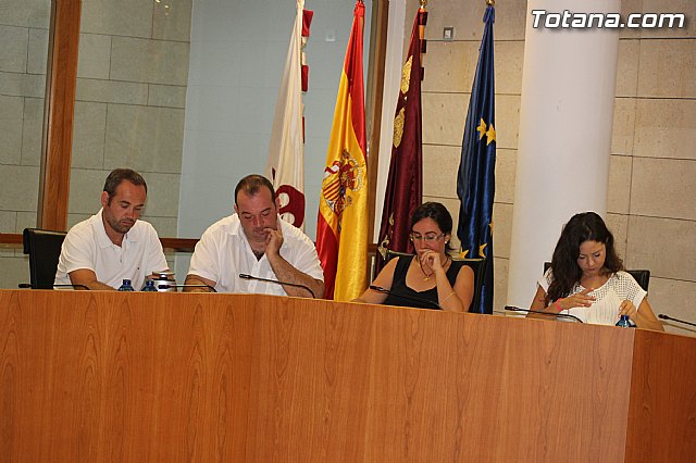 El Pleno acuerda la cesin gratuita de una parcela a la Comunidad de Regantes - 13