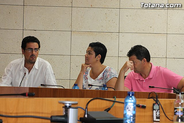 El Pleno acuerda la cesin gratuita de una parcela a la Comunidad de Regantes - 28