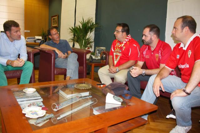 El Alcalde apela a la unidad de todos para que el Real Murcia conserve lo que se ha ganado deportivamente - 1, Foto 1