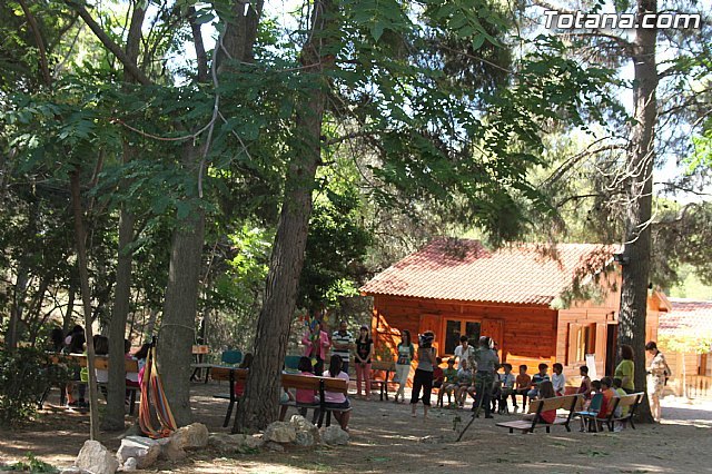 Unos 350 niños y jóvenes han participado en las actividades organizadas en el marco del programa Totana Verano´2014, Foto 1
