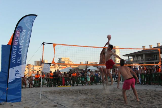 La Manga celebró este domingo su VI Master Voley - 4, Foto 4