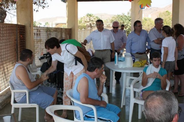 Cerca de 200 discapacitados pasan el verano en el centro Las Colonias en Isla Plana - 1, Foto 1