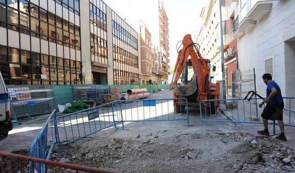 El ayuntamiento adjudica en 2013 el 83,75 % de las obras y servicios sin concurso público - 1, Foto 1