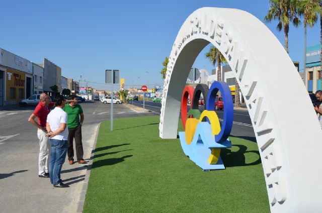El Ayuntamiento mejora la pavimentación y seguridad vial y peatonal en un tramo especialmente concurrido de la avenida Pintar - 2, Foto 2