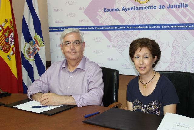 El alcalde hace entrega a los colectivos festeros de las subvenciones relativas al ejercicio 2014 - 5, Foto 5