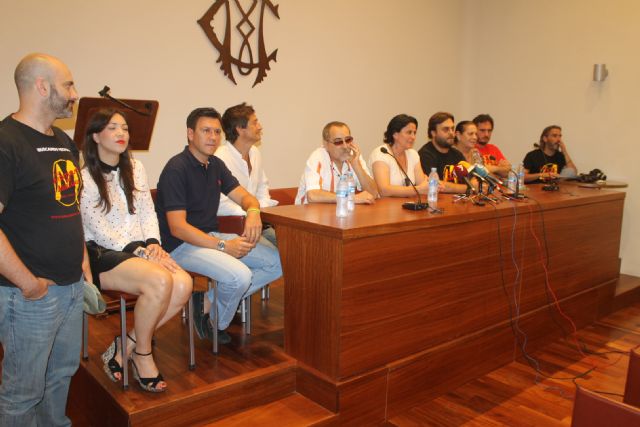 Terele Pvez, Enrique Villn, Carolo Ruiz y Luis Soravilla, involucrados hasta las cejas en el rodaje de 