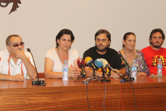 Terele Pvez, Enrique Villn, Carolo Ruiz y Luis Soravilla, involucrados hasta las cejas en el rodaje de 