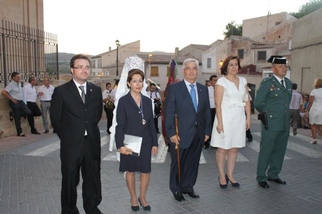 Cientos de personas arropan a la patrona de Jumilla, la Virgen de la Asunción, en el día de su festividad - 3, Foto 3