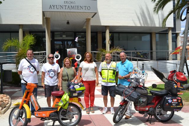 Finaliza con éxito la II Vuelta a España en vespino - 1, Foto 1