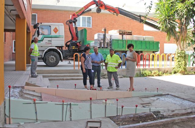 El Ayuntamiento realiza obras de acondicionamiento y mejora en los colegios del municipio durante los meses de verano - 1, Foto 1