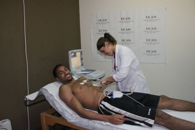 Los jugadores del UCAM Murcia CB comienzan la pretemporada con las pruebas físicas y de esfuerzo - 4, Foto 4