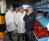 Garre destaca la labor solidaria del sector agroalimentario regional como generador de empleo e impulsor de la economa