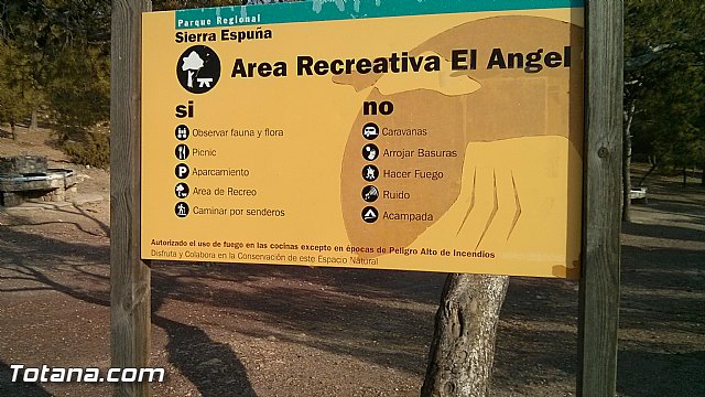 No se puede realizar ningn tipo de fuego en las barbacoas habilitadas en Sierra Espuña ni utilizar campings-gas para cocinar en el monte hasta octubre - 1