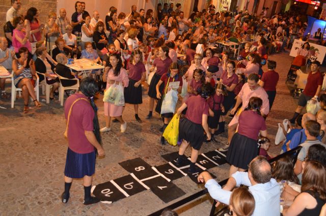 La Cabalgata Infantil del Vino saca a la calle a cientos de personas - 2, Foto 2