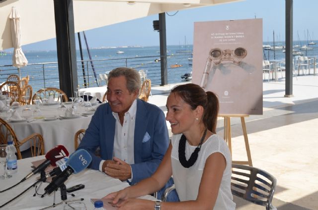 Arturo Fernández agradece en Santiago de la Ribera el Premio del Festival que recibirá esta noche tras poner en escena su último montaje Enfrentados - 2, Foto 2