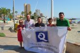 Las tres nuevas banderas con la 'Q' de Calidad Turstica ya ondean en las playas