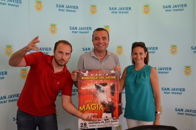 El mago Enrique de León estrenará su nuevo espectáculo de Grandes Ilusiones Vive la magia en el auditorio de San Javier el 28 de agosto - 1, Foto 1