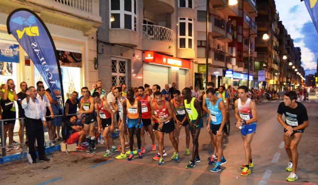 Rose Kosgei y Nocholas Togom podium de la Carrera Nocturna Alcalde de Águilas - 3, Foto 3