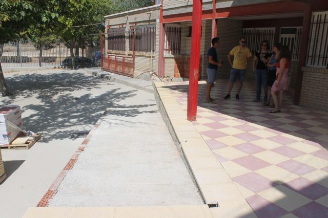 Servicios ultima las obras destinadas a la eliminación de barreras arquitectónicas en edificios municipales - 1, Foto 1