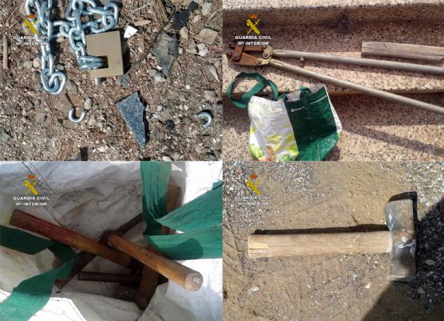 La Guardia Civil detiene in fraganti a una persona mientras robaba media tonelada de objetos declarados BIC en Portmán - 1, Foto 1