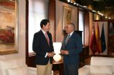El jefe del Ejecutivo murciano recibe al presidente de la Autoridad Portuaria de Cartagena, Antonio Sevilla