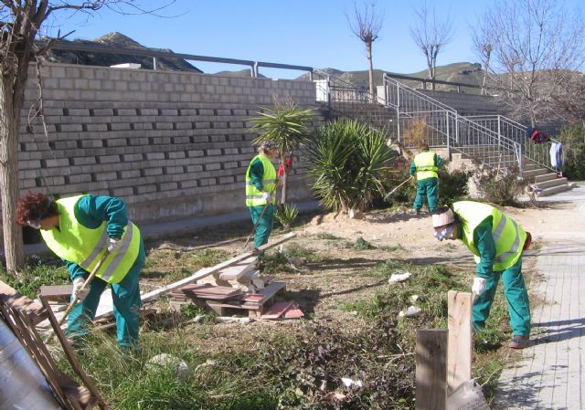 El Ayuntamiento de Puerto Lumbreras contrata 11 peones agrícolas a través de los Consejos Comarcales para fomentar el empleo rural - 2, Foto 2