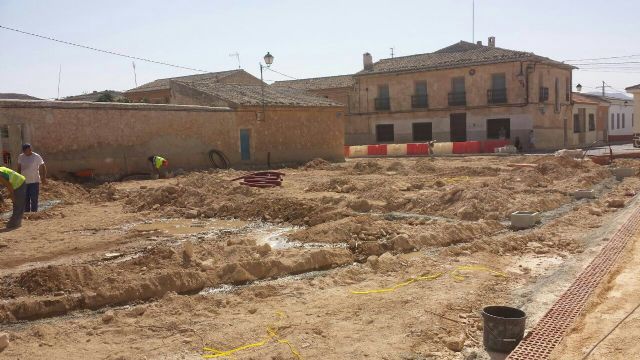 El Ayuntamiento inicia las obras de remodelación de la plaza de los colegios en la pedanía de la Cañada del Trigo - 4, Foto 4